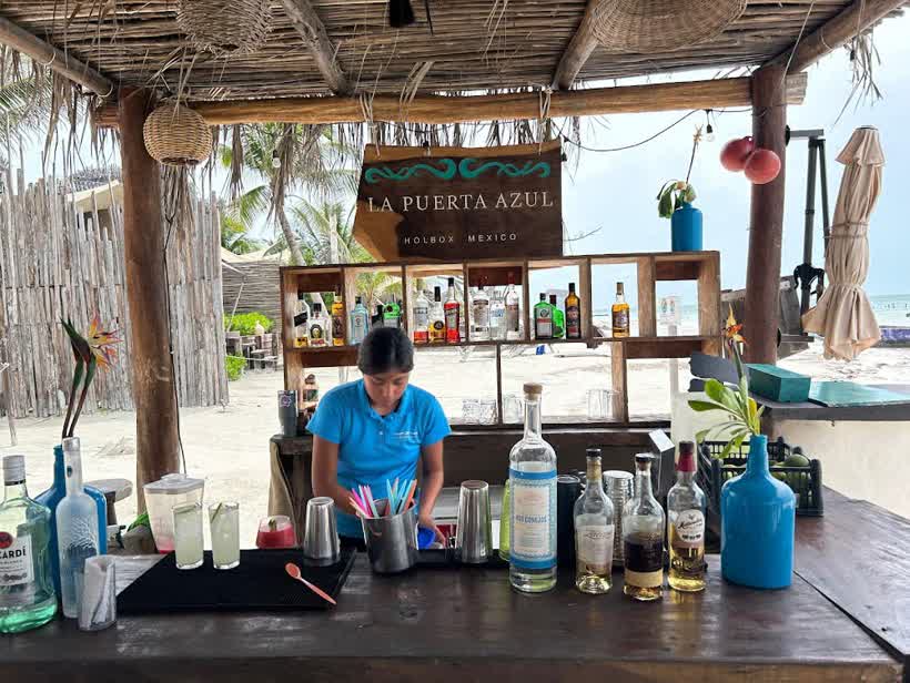 La Puerta Azul Beach Bar en Holbox, foto 3