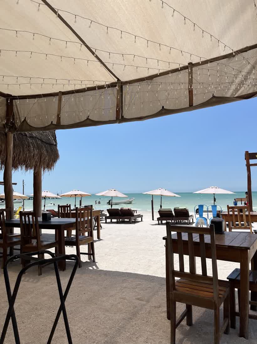 Restaurante Cariocas Beach Club Holbox en Isla Holbox